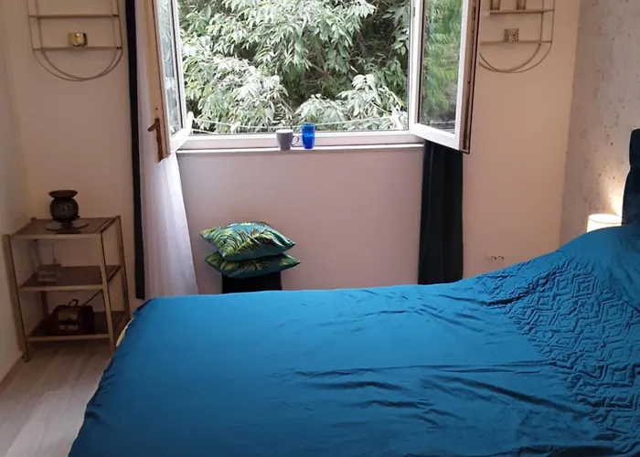 Del Mar Apartment, Two Bedrooms, Beachfront Appartement