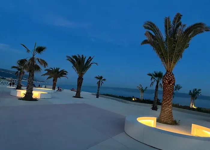 Appartement Del Mar Apartment, Two Bedrooms, Beachfront *