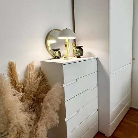 Del Mar Apartment, Two Bedrooms, Beachfront 아파트 *