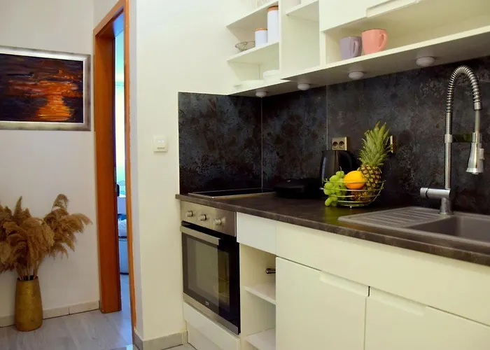 アパート Del Mar Apartment, Two Bedrooms, Beachfront *