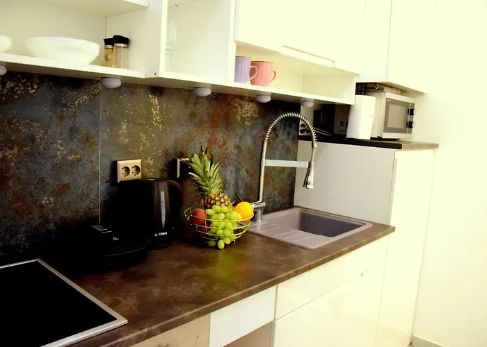 Del Mar Apartment, Two Bedrooms, Beachfront *