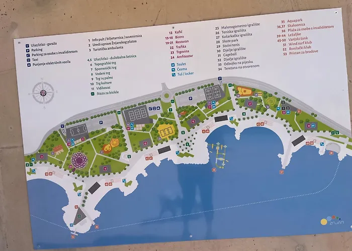 Del Mar Apartment, Two Bedrooms, Beachfront *