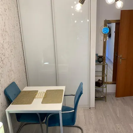 Del Mar Apartment, Two Bedrooms, Beachfront Apartmán *
