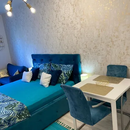 Del Mar Apartment, Two Bedrooms, Beachfront