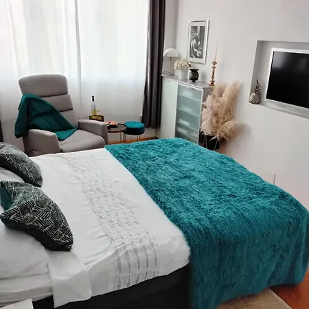 Apartmán Del Mar Apartment, Two Bedrooms, Beachfront *